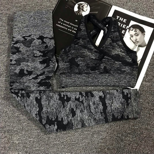 Conjunto de yoga de camuflaje: sujetador deportivo y leggings