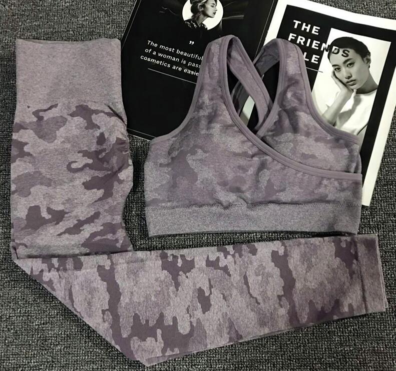 Conjunto de yoga de camuflaje: sujetador deportivo y leggings