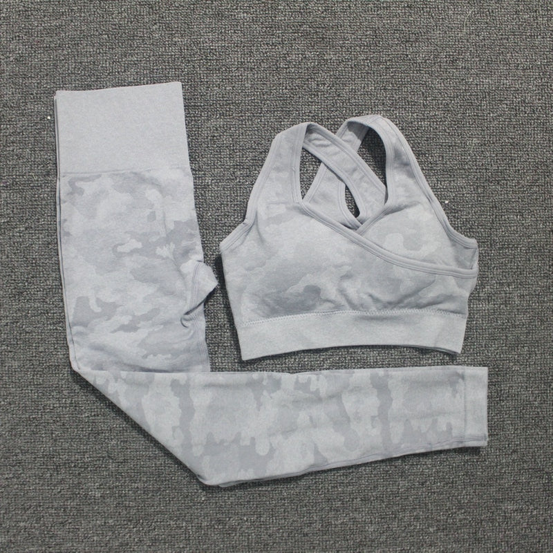 Conjunto de yoga de camuflaje: sujetador deportivo y leggings